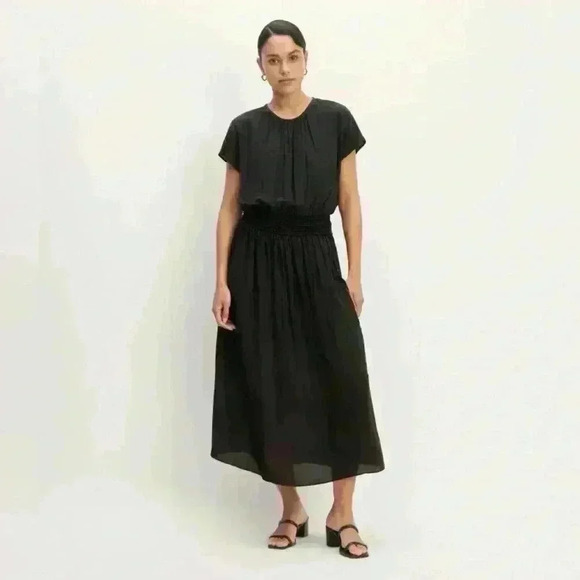 Everlane Dresses & Skirts - NWT! Everlane The Gathered Midi Dress